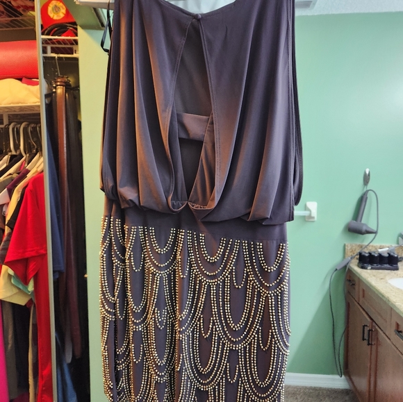 Dress - Picture 2 of 2